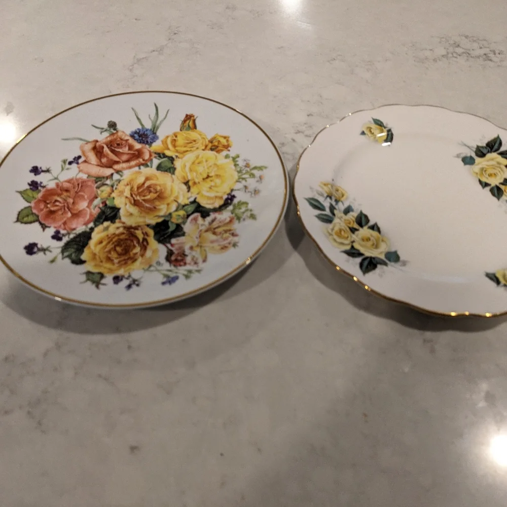 1991 Vintage Porcelain Royal National Rose Majesty Portugal & Vintage Royal Vale